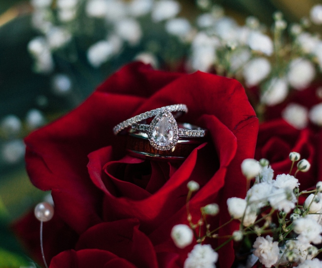 8 Unique Engagement Ring Trends