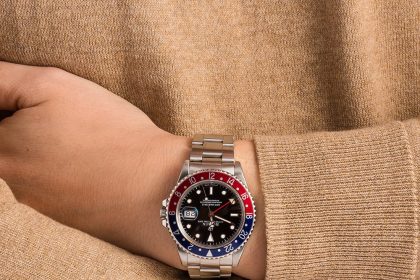 Bob’s Watches Presents a Niche Collection of Pre-Owned Rolex Watches at the First-Ever Aspen REVOLVE/FWRD Pop-Up Shop