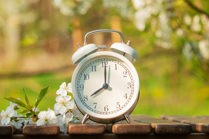 Conquer Daylight Savings With These Time Change Health Hacks