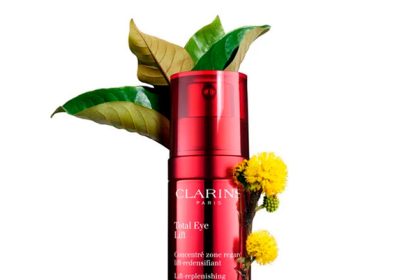 Clarins Eye Lift Cream: An Anti-Aging Skincare Must-Have