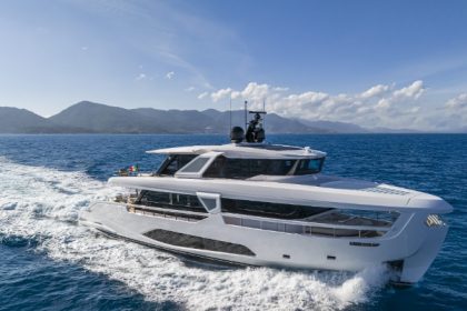 Ferretti Yachts INFYNITO 90 is a Bow to the Future