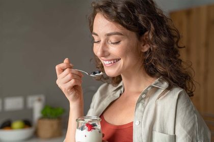 Probiotics can improve your skin health! Discover 6 ways how