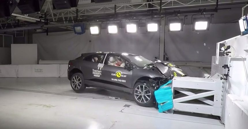 Jaguar I-PACE achieves 5-star safety rating, watch the horrific crash test videos