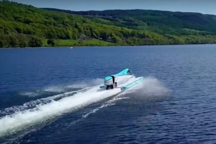 Jaguar breaks electric speed records in a battery-powered boat with Formula E tech