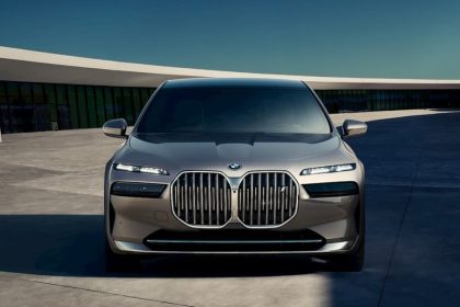 BMW sets new EV delivery record and looks to build momentum with i7 arriving in Q4