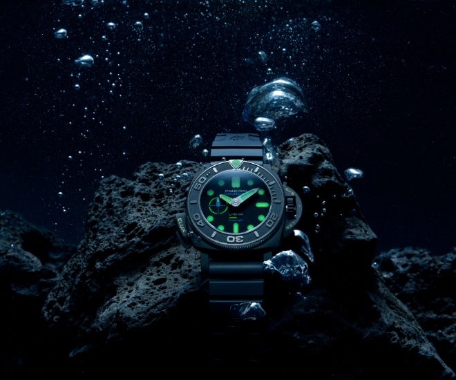 The Panerai Submersible Elux LAB-ID PAM01800 is a Marvel of Mechanical Innovation