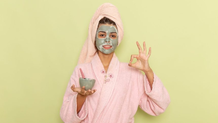 This clay mask is the most natural way to get a non-greasy skin!