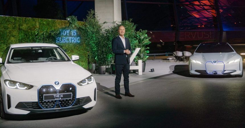 BMW starts i4 electric car deliveries to customers