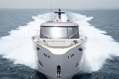 Azimut Seadeck 6: Conscious Performer