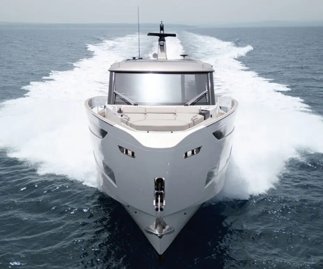 Azimut Seadeck 6: Conscious Performer